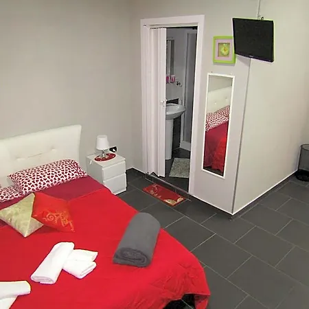 Tufaro Private Bed & Breakfast