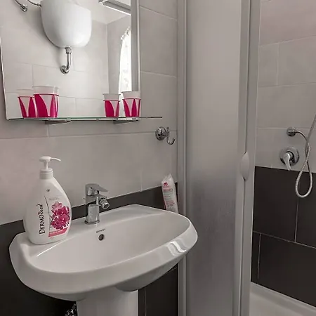 Frühstückspension Tufaro Private
