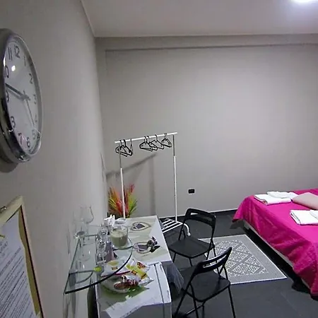 Tufaro Private Bed & Breakfast